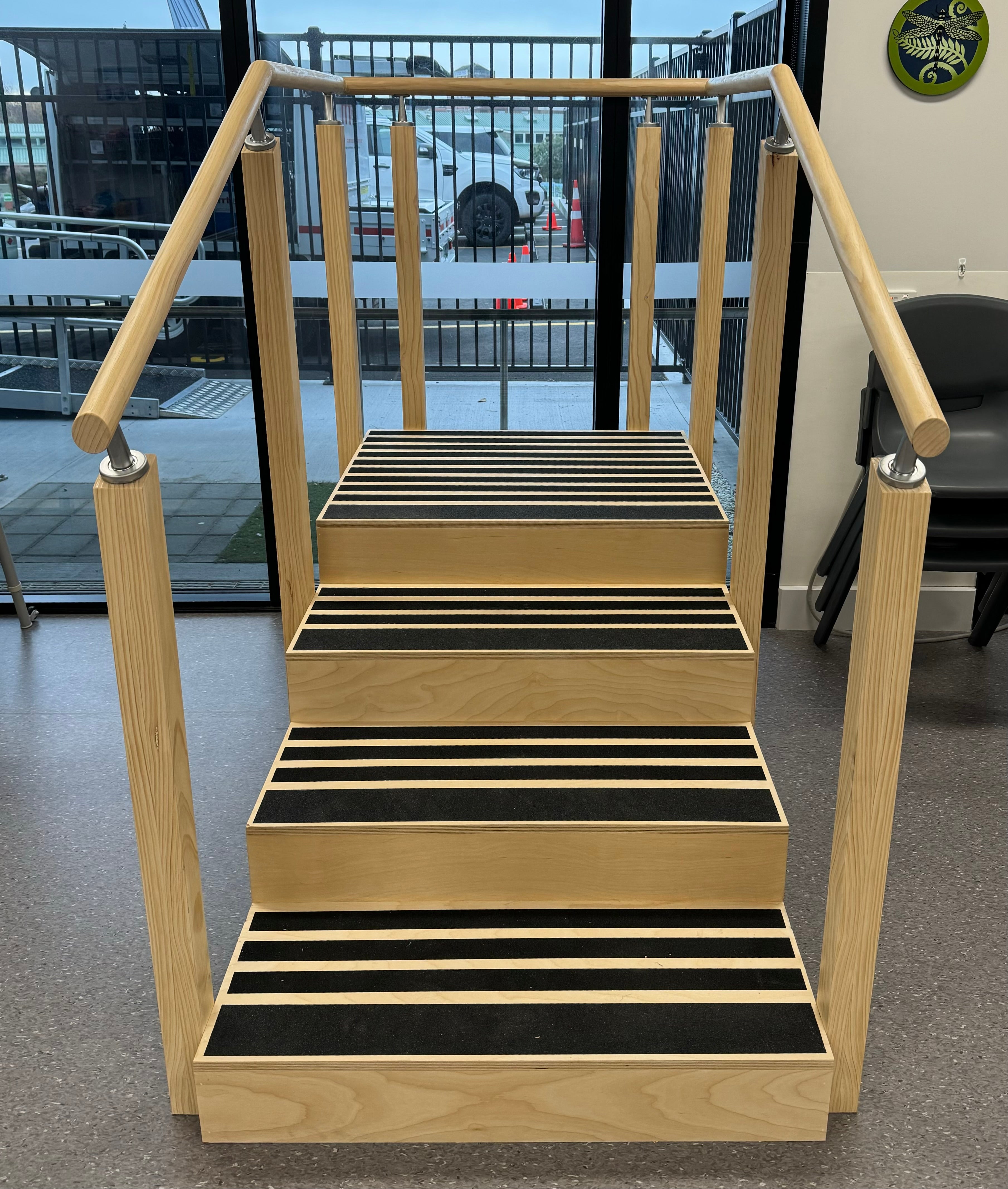 Stairs suitable for leg rehab